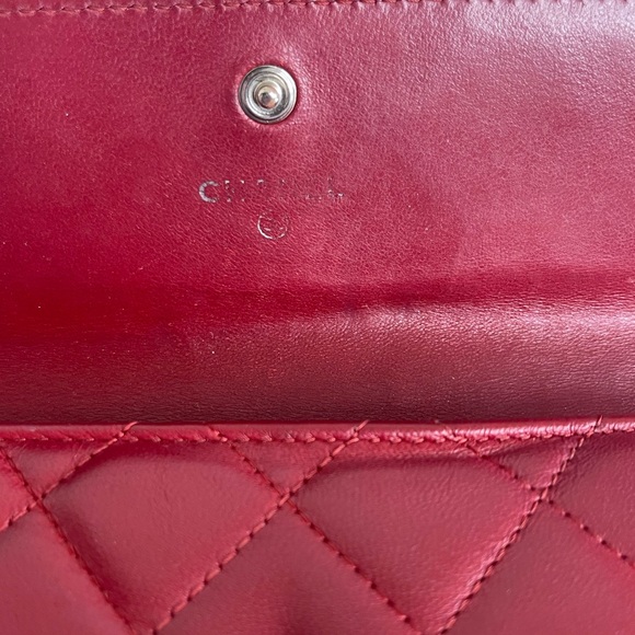 CHANEL Quilted Matelasse Lambskin Wallet - Picture 8 of 11